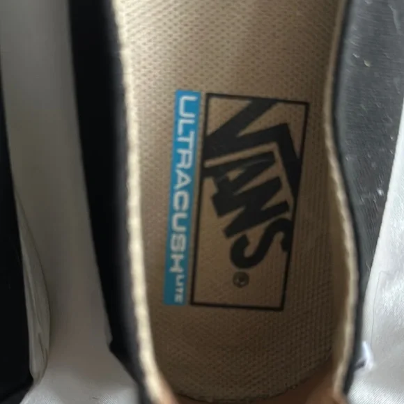 Vans Women's Black Canvas Shoes - Picture 5 of 5